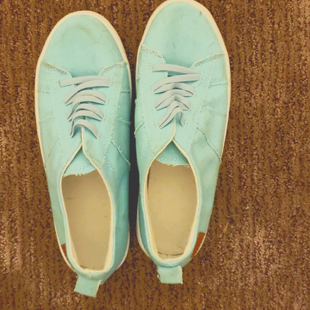 Never Worn Gym Shoes